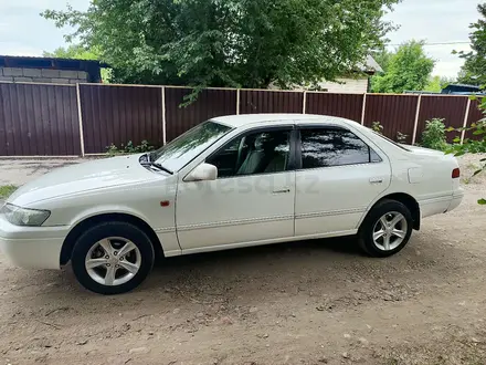 Toyota Camry 1999 года за 2 570 000 тг. в Усть-Каменогорск – фото 8