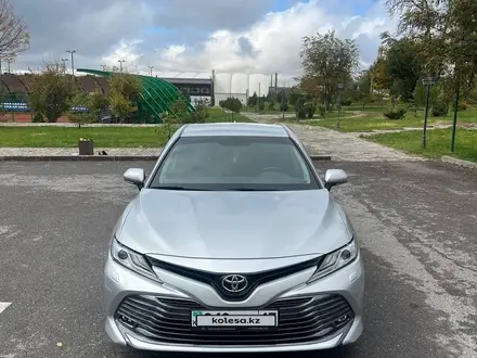 Toyota Camry 2019 года за 13 800 000 тг. в Шымкент – фото 13