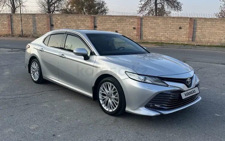 Toyota Camry 2019 годаfor13 800 000 тг. в Шымкент