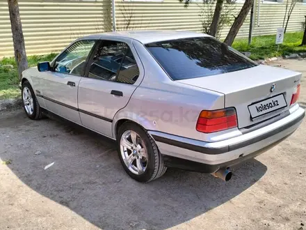 BMW 318 1995 года за 1 600 000 тг. в Костанай