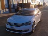 Volkswagen Passat 2014 годаүшін4 200 000 тг. в Атырау