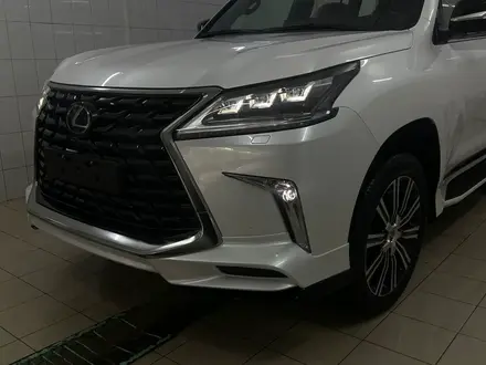 Lexus LX 570 2021 года за 88 000 000 тг. в Актау – фото 4