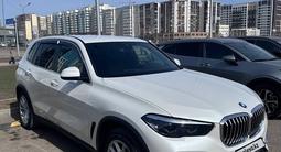 BMW X5 2021 года за 28 500 000 тг. в Астана – фото 3