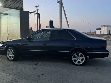 Toyota Camry 1997 года за 2 800 000 тг. в Тараз – фото 3