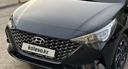 Hyundai Accent 2022 года за 9 800 000 тг. в Алматы