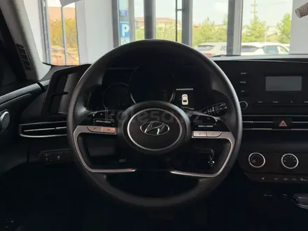 Hyundai Elantra 2022 года за 7 490 000 тг. в Шымкент – фото 13