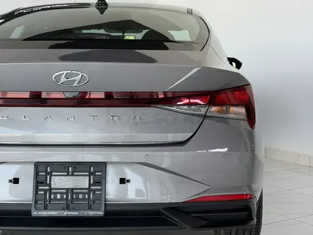 Hyundai Elantra 2022 года за 7 490 000 тг. в Шымкент – фото 6