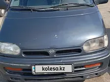 Nissan Serena, 1996