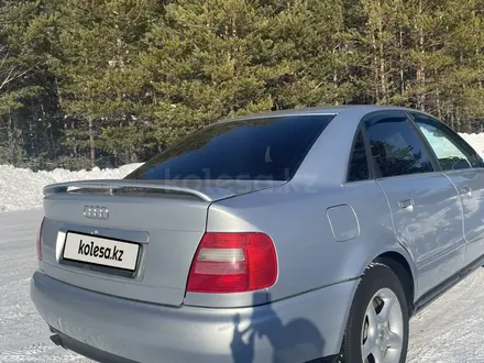 Audi A4 1998 года за 2 600 000 тг. в Усть-Каменогорск – фото 4