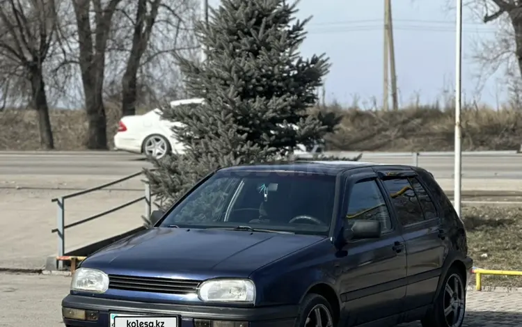 Volkswagen Golf 1993 годаfor1 750 000 тг. в Алматы