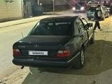 Mercedes-Benz E 230 1991 года за 1 800 000 тг. в Актау – фото 2