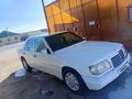 Mercedes-Benz E 220 1994 года за 2 100 000 тг. в Кызылорда – фото 2