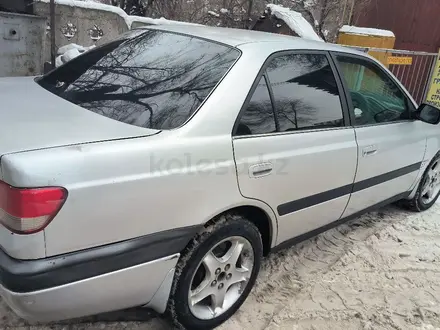 Toyota Carina 1997 года за 1 600 000 тг. в Алматы – фото 10