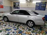 Toyota Camry 2003 года за 4 850 000 тг. в Байконыр – фото 2