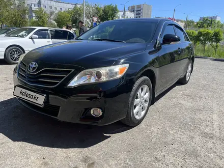 Toyota Camry 2011 года за 7 100 000 тг. в Павлодар