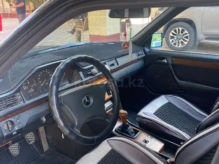 Mercedes-Benz E 230 1990 года за 1 250 000 тг. в Шымкент – фото 4