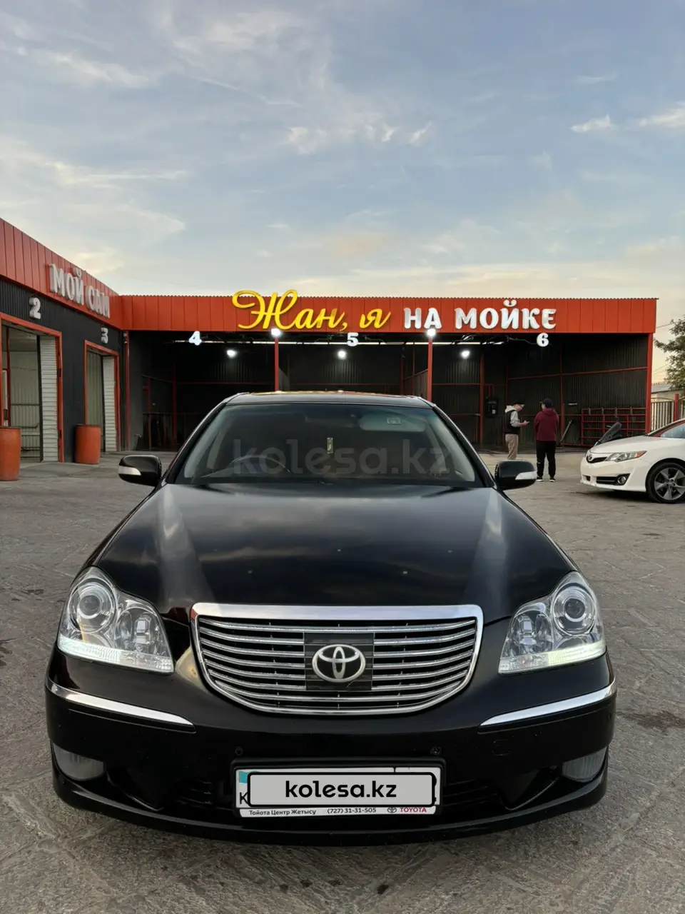Toyota Crown Majesta, 2005