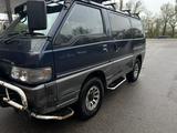 Mitsubishi Delica 1995 годаүшін1 800 000 тг. в Алматы – фото 2