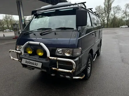 Mitsubishi Delica 1995 года за 1 800 000 тг. в Алматы – фото 3