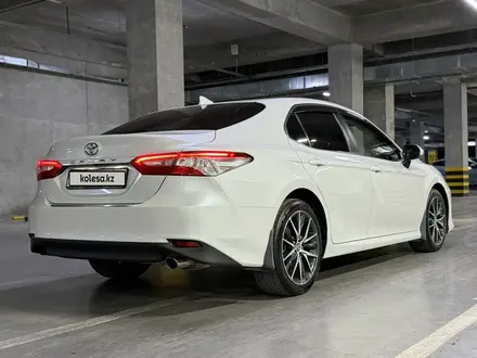 Toyota Camry 2021 года за 13 500 000 тг. в Шымкент – фото 12