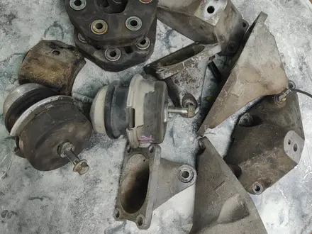 Опора двигателя крепления лапа. Подушки АКПП. Тойота Lexus 1UZ-FE и 3UZ-FE за 10 000 тг. в Алматы