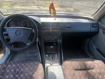 Mercedes-Benz C 200 1994 года за 1 450 000 тг. в Актобе – фото 6