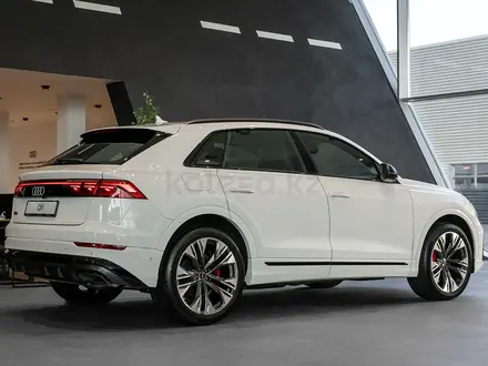 Audi Q8 55 TFSI Quattro Sport 2024 года за 63 890 000 тг. в Астана – фото 2