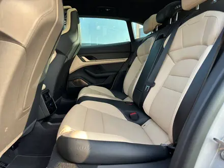Porsche Taycan 2023 года за 67 000 000 тг. в Алматы – фото 19