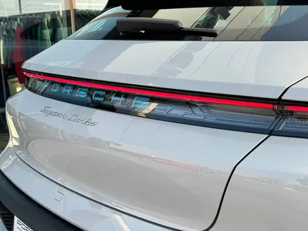 Porsche Taycan 2023 года за 67 000 000 тг. в Алматы – фото 10