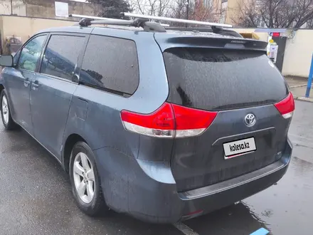 Toyota Sienna 2014 года за 9 000 000 тг. в Алматы – фото 5