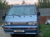 Mitsubishi Delica 1995 годаfor2 000 000 тг. в Алматы – фото 3