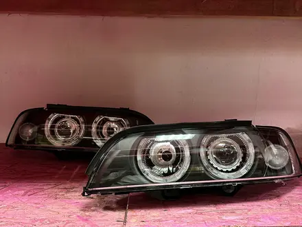 Фара передняя BMW E39 (1995-2004 гг.) за 50 000 тг. в Астана