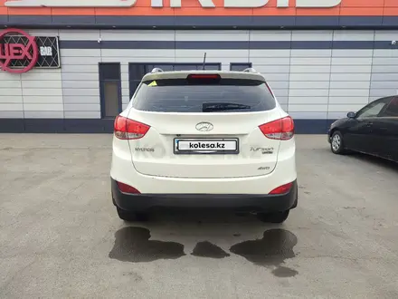 Hyundai Tucson 2012 года за 7 500 000 тг. в Атырау – фото 2