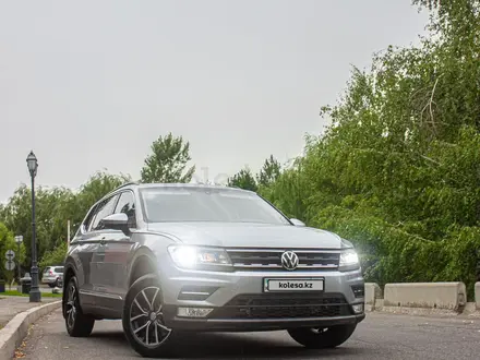 Volkswagen Tiguan 2021 года за 12 200 000 тг. в Алматы