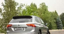 Volkswagen Tiguan 2021 года за 12 200 000 тг. в Алматы – фото 4