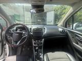 Chevrolet Tracker 2015 годаүшін4 150 000 тг. в Уральск – фото 2