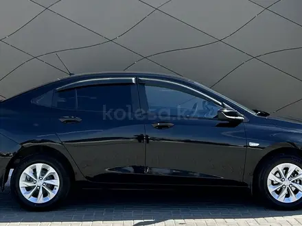 Chevrolet Onix 2023 года за 5 670 000 тг. в Караганда – фото 4