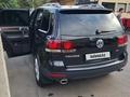 Volkswagen Touareg 2008 года за 7 700 000 тг. в Алматы – фото 8