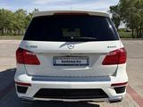 Mercedes-Benz GL 550 2013 года за 16 800 000 тг. в Астана – фото 2