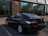 Toyota Camry 2019 годаүшін12 200 000 тг. в Астана – фото 2