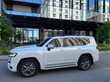 Toyota Land Cruiser 2022 года за 65 000 000 тг. в Астана – фото 4