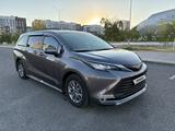 Toyota Sienna 2021 годаүшін18 000 000 тг. в Астана – фото 2