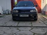 Volkswagen Golf 1995 годаүшін2 100 000 тг. в Тараз