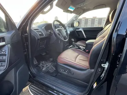 Toyota Land Cruiser Prado 2019 года за 25 800 000 тг. в Атырау – фото 28