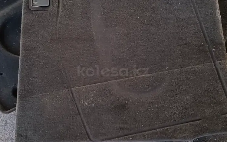 Коврик в багажник (пол) Мерседес w202 за 5 000 тг. в Кокшетау
