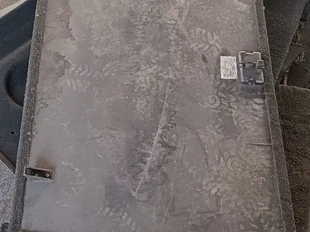 Коврик в багажник (пол) Мерседес w202 за 5 000 тг. в Кокшетау – фото 2
