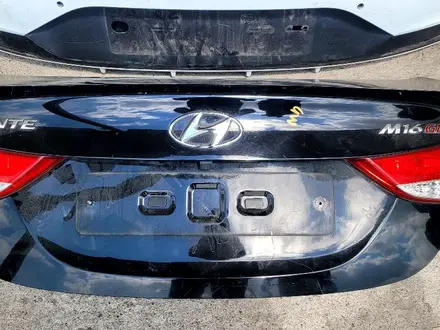 Крышка багажника на HYUNDAI KIA за 10 000 тг. в Шымкент