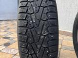 Комплект 4 дисков Lexus ES с шинами Pirelli Ice Zero 215/55/R17 за 600 000 тг. в Атырау – фото 3