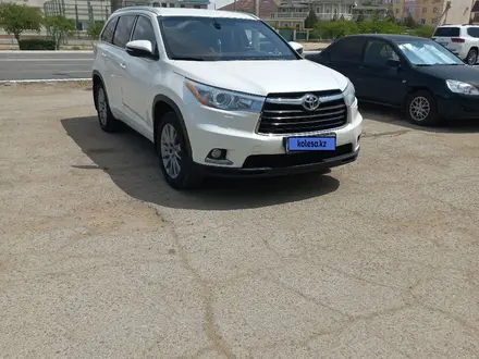 Toyota Highlander 2014 года за 14 000 000 тг. в Актау – фото 2