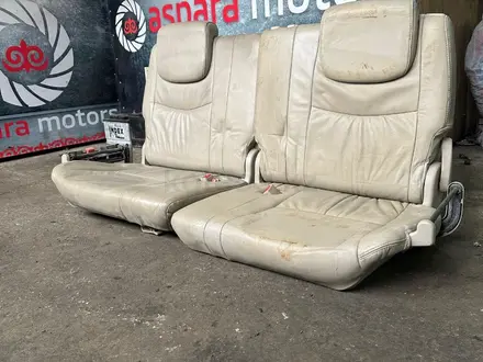 Сиденья на Toyotа Land Cruiser Prado 120 третий ряд за 80 000 тг. в Алматы – фото 4